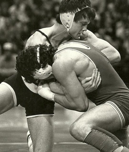ncaa vs hummel
